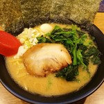 Takematsuya - 味噌豚骨ラーメン750円 ほうれん草100円