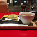 イッピン カフェ - 本日のおやつセット 2016/04/06