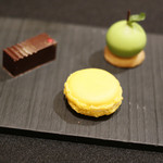 ガストロノミー ジョエル・ロブション - 