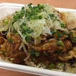 ロッキーズ カフェ - Rocky's Cafe南青山移動販売(2種類ハーフ&ハーフ(豚バラ、鶏モモ)+うま辛味噌ダレ)