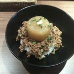 トヨピー - 大根のキーマカレー。煮込まれた大きな大根が斬新。季節メニューだそうです。