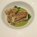 マッシュルーム - イトヨリのポワレ 下仁田ネギソース ハナビラタケのグリエ添え