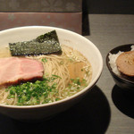 らぁめん 喜乃壺 - 喜乃壺 鶏支那蕎麦 700円