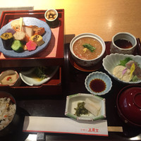 美濃吉 京王新宿店 - 京弁当オープン