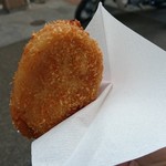 Iroha Shokuhin - お肉屋さんのコロッケ 35円（税込）