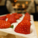 SUGALABO - 奈良の苺、古都華