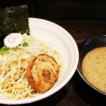 東京豚骨 男麺 - つけ麺