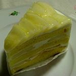 リリエンベルグ - 洋ナシのケーキ（？）