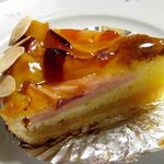 リリエンベルグ - 紅の夢のタルト　\380