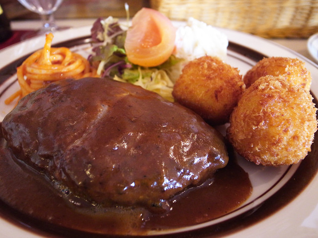 ハンバーグレストランHACHI 名取本店（ハチ） - 杜せきのした（ハンバーグ）の写真