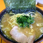 ラーメン熱烈家 - ラーメン\640