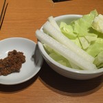 Horumon Yakiniku Buchi - お通し