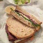 Paradise Cafe - ローストビーフサンド