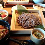 ダイナミックキッチン＆バー 響 - 