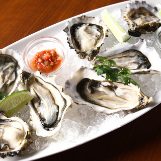 【旬食材】海外よりフレッシュオイスターをご用意致しました♪
