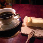猿楽珈琲 - 二十三番地珈琲、焼きチーズケーキ