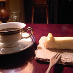 猿楽珈琲 - 二十三番地珈琲、焼きチーズケーキ