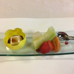 西村屋　本館 - 