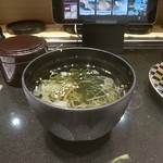 回し寿司 活 美登利 - サービスの海苔汁