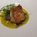 sincere - 甘鯛の鱗焼き キャベツとサフランと共に2