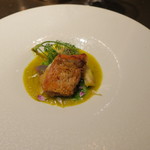 sincere - 甘鯛の鱗焼き キャベツとサフランと共に1