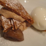 カンブーザ - 栗のミルフィーユ　ミルクのソルベ添え
