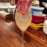 イタリアンバール ミーオ - 「サングリア(白)」(480円)。