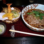 そば 法師人 - 天ぷら蕎麦（粗挽き）