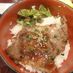 丼だけ～!? - カルビ丼 ６８０円