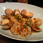 イタリアン レストラン ピンナピンナ - 蛤とクリのトマトソースパスタなう。貝のお出汁が効いててうんまーい♪