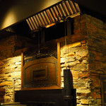 窯焼きステーキ 福田 - 中心的存在の窯