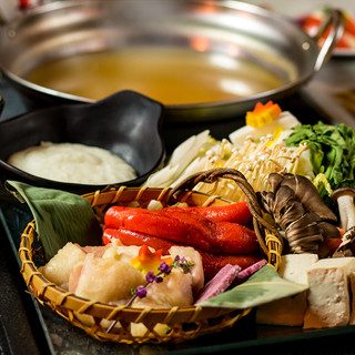 茜雲コース 最大３時間飲み放題付料理９品4398円 個室居酒屋 御庭 梅田店 旧店名 九州地鶏個室 阿蘇山 東梅田 居酒屋 食べログ