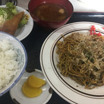 まるは - 焼きそば定食¥650