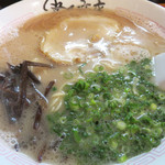 ラーメンSHOP 祭尾商店 - デフォルトのラーメン価格が550円というのも地元的。