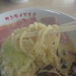 Marumi Sanraizu Shokudou - 麺は自家製の中太麺