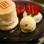 B PORTLAND CAFE - 