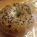 ベーグル　162円