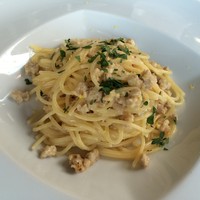 RESTAURANT DAZZLE - 岩手産磐井鶏ラグーのスパゲティーニ、軽いクリームソースとレモンの香り