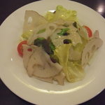 コルテロ - ランチセットサラダ（蓮根添え）
