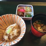 熊魚菴 - 炊き込みご飯とお汁