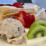 カフェ・ディ・フェスタ - ホワイトレターミルフィーユ 2016/03/09