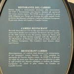 DEL CAMBIO - お店の外に設置された説明書き