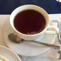ラ･スコリエーラ - ランチのドリンクは、紅茶で。