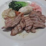 ワインとチーズの店 FERMENT - ランチの豚ソテー　ハーブの香り