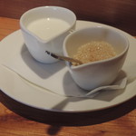 ワインとチーズの店 FERMENT - シュガーとクリーム