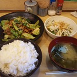 串郎 - 回鍋肉定食500円