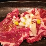 焼肉 ギュービッグ - 中落ちカルビ