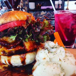 KARIYUSHI COFFEE AND BEER STAND_2