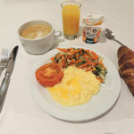 Hotel Saint-Sauveur - 一日目の朝食