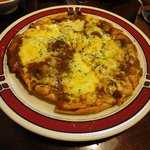 居酒屋くろ兵衛 - カレーピザ